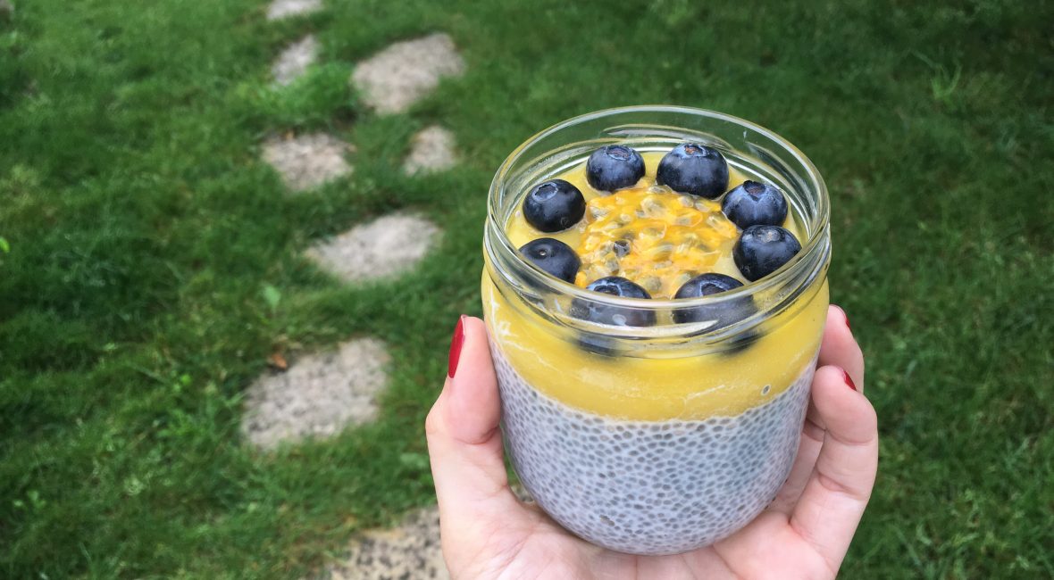 Pudding graines de chia et mangue